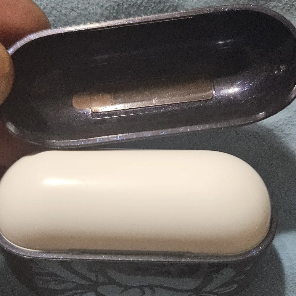 Wireless Earbuds with Charging Case - White